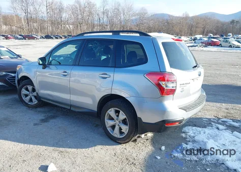 2016 Subaru Forester 2.5I Premium z USA, uszkodzony, nr VIN JF2SJADC9GH447424
